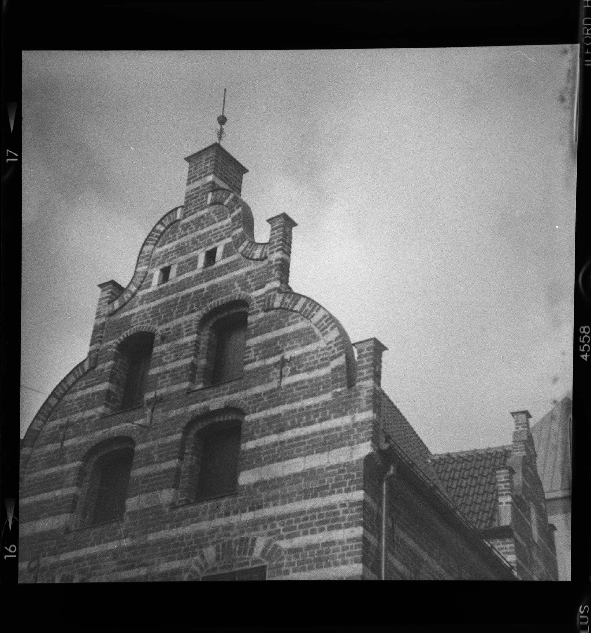 Analogue photos of Copenhagen taken on expired Ilford HP5 Plus 120 film with the Ensign Ful-Vue camera